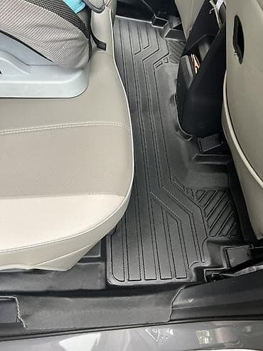 tesla 3: 3D Резиновые Полики Для салона Kia, цвет - Черный, Новый — 2