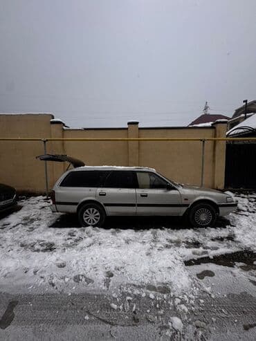 Mazda 626: 1988 г., Механика, Бензин