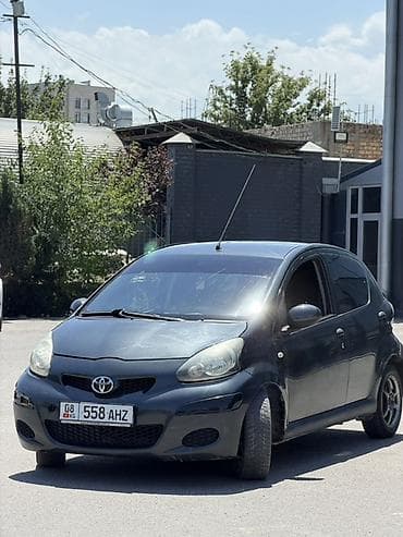 Продажа авто: Toyota Aygo: 2010 г., 1 л, Механика, Бензин, Хэтчбэк — 4