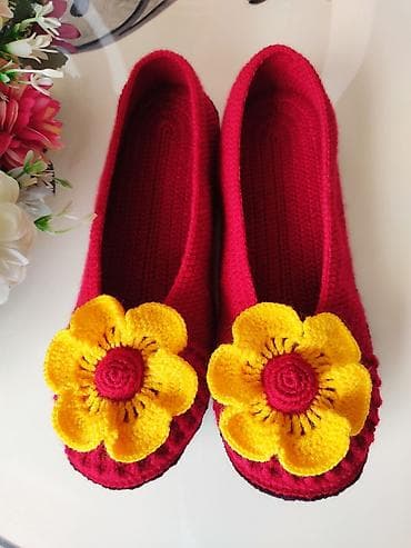 слипоны женские красные: Домашние тапочки, 39, Новый, цвет - Красный, Самовывоз — 2