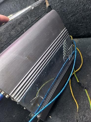 боксы авто: Буфер 800ww играет чётко Или меняю на диски на бмв р17 р18 р19 С — 4