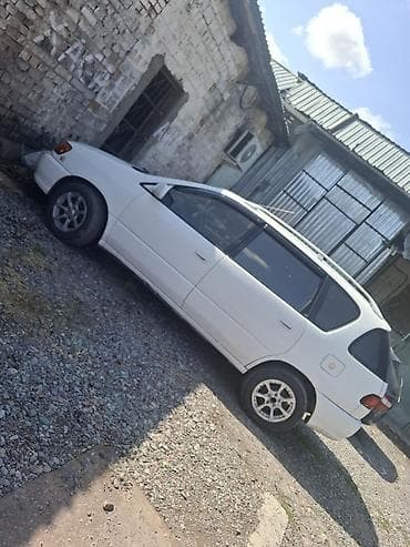 исузи елф: Toyota Ipsum: 1999 г., 2 л, Автомат, Бензин, Минивэн — 5