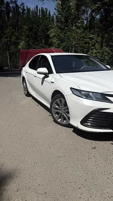 Продажа авто: Toyota Camry: 2021 г., Гибрид, Седан — 4