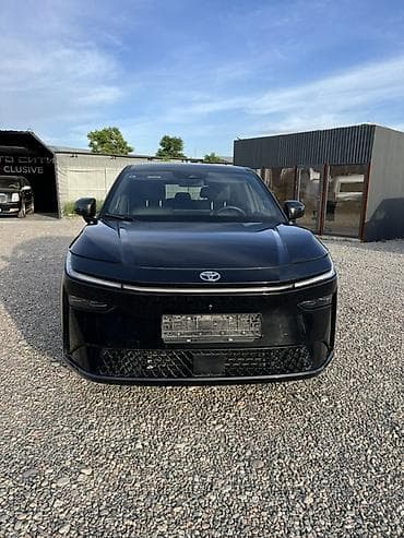 Toyota bZ3X: 2025 г., Автомат, Электромобиль, Кроссовер — 1