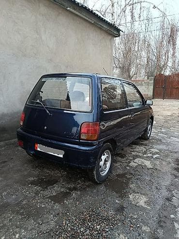 Daihatsu Mira: 1992 г., 0.8 л, Механика, Бензин, Хэтчбэк — 2