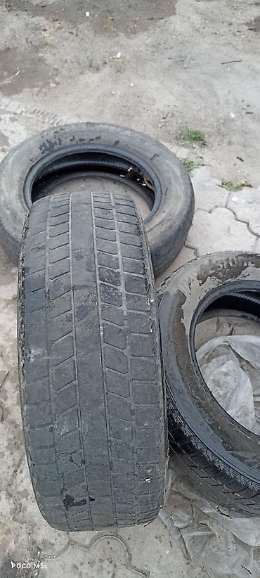 2 gr: Шины 225 / 65 / R 17, Зима, Комплект, Внедорожные (АТ/МТ), Bridgestone — 1