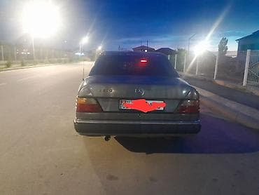 mersedes c: Mercedes-Benz E-Class: 1990 г., 2.3 л, Механика, Бензин, Седан — 7