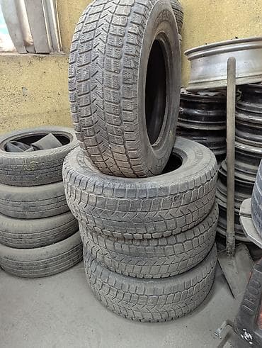 Шины 265 / 65 / R 17, Зима, Внедорожные (АТ/МТ)