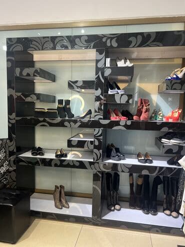 оборудование для магазина бу: Продаю полку для обуви с подсветкой — 3