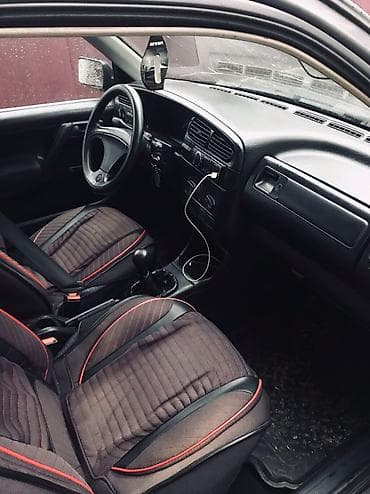 crv 2002: Volkswagen Vento: 1992 г., 2 л, Механика, Бензин, Седан — 5