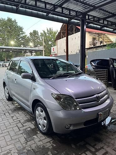 капот на тайота ист: Toyota Ist: 2003 г., 1.3 л, Автомат, Бензин, Хэтчбэк — 10