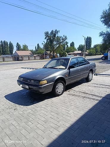 Транспорт: Mazda 626: 1990 г., 2 л, Механика, Бензин, Седан — 4