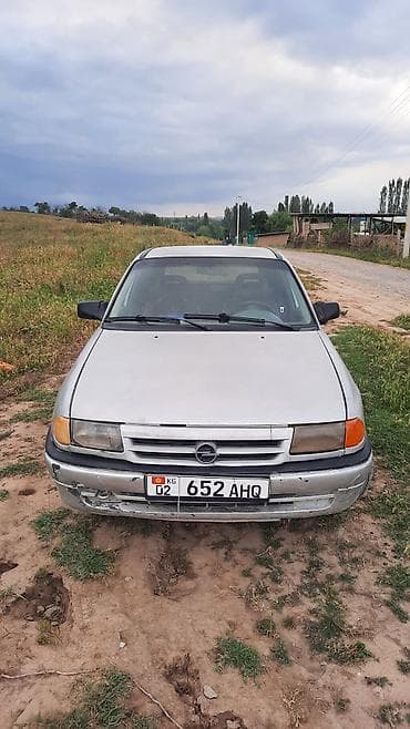 mers 211: Opel Astra: 1992 г., 1.4 л, Механика, Бензин, Хэтчбэк — 3