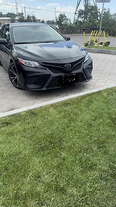 Toyota Camry: 2020 г., 2.5 л, Автомат, Бензин, Седан