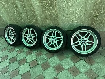 Колеса в сборе 245 / 40 / R 18, Лето, Б/у, Комплект, Легковые, Литые, отверстий - 5