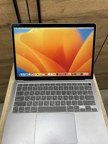 Ноутбуки и аксессуары: MacBook Air 13.3" (M1, 2020) — Space Gray Характеристики: - Чип — 2