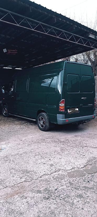 спринтер сиретный: Легкий грузовик, Mercedes-Benz — 3