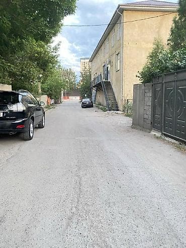 Продажа домов: ‼️Полдома ждёт своего хозяина‼️ 🧭 Жибек жолу/Атбашинская 📌Участок 2,8 — 9