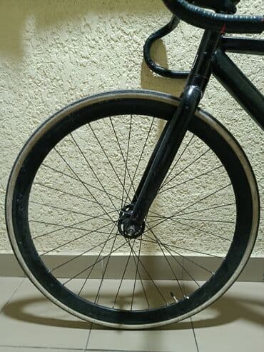 велосипед фикс: Шоссейный велосипед, Рама M (156 - 178 см), Б/у — 3