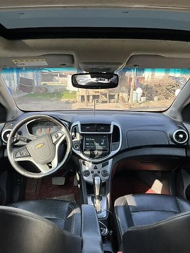 mazda 6: Chevrolet Aveo: 2017 г., 1.4 л, Автомат, Бензин, Седан — 3