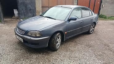 Toyota Avensis: 1999 г., 1.6 л, Ручные, Бензин, Седан
