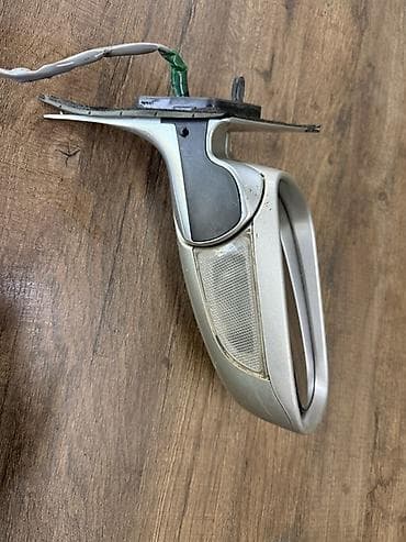 Боковое левое Зеркало Toyota Б/у, Оригинал at lalafo.kg Боковое левое Зеркало Toyota Б/у, Оригинал