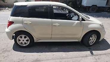 Унаа сатуу: Toyota Ist: 2003 г., Автомат, Бензин, Хетчбек — 2