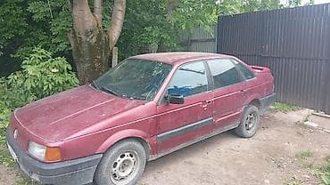 авто эмаль: Volkswagen Passat: 1988 г., Механика, Седан — 3