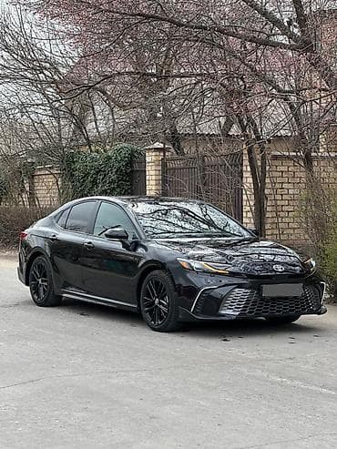 byd qin plus: Toyota Camry: 2024 г., 2.5 л, Автомат, Гибрид, Седан — 6