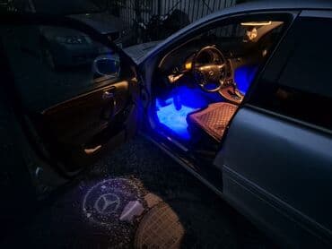 c class: Mercedes-Benz C-Class: 2003 г., 1.8 л, Автомат, Бензиновая, Седан — 1