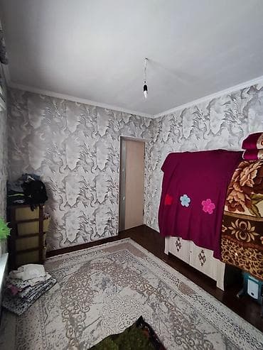 Үйлөр: 🔥 Срочно продается дом! 📍 п. Манас, ул. Школьная 🏠 3 комнаты 📐 — 4