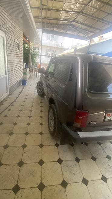audio cd: ВАЗ (ЛАДА) 4x4 Нива: 2022 г., 1.7 л, Механика, Бензин, Внедорожник — 3