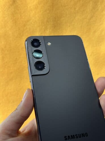 Samsung Galaxy S22, Б/у, 256 ГБ, цвет - Черный, В рассрочку, 2 SIM