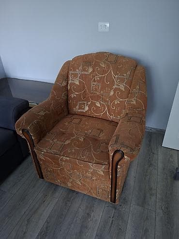 мягкое кресло: Кресло мягкое, классической формы, с широкой посадкой и закруглёнными — 1