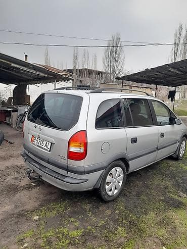 авто пылесос: Opel Zafira: 2012 г., Ручные, Минивэн — 2