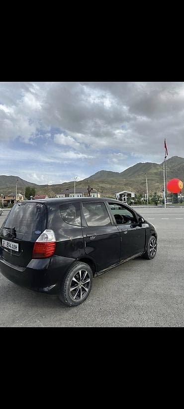 авто в рассрочку гибрид: Honda Fit: 2003 г., 1.3 л, Вариатор, Бензин — 6