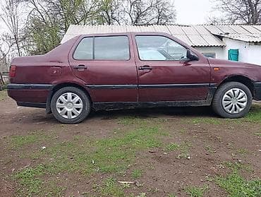 крыло тайота виш: Volkswagen Vento: 1993 г., 1.8 л, Ручные, Седан — 2