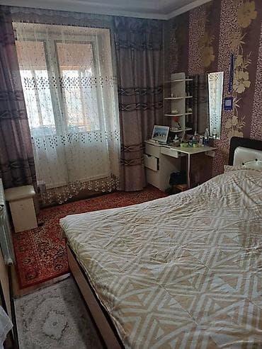 хостел комната: Продается 3- х комнатная квартира в районе Оторбаева. 3-этаж. 105 — 5