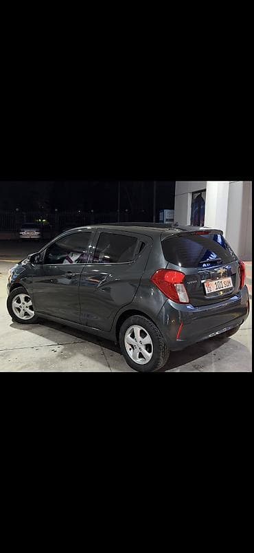 Продажа авто: Chevrolet Spark: 2019 г., 1 л, Вариатор, Бензин — 4