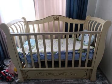 Манеж-кровать, Б/у, С комодом, Дерево