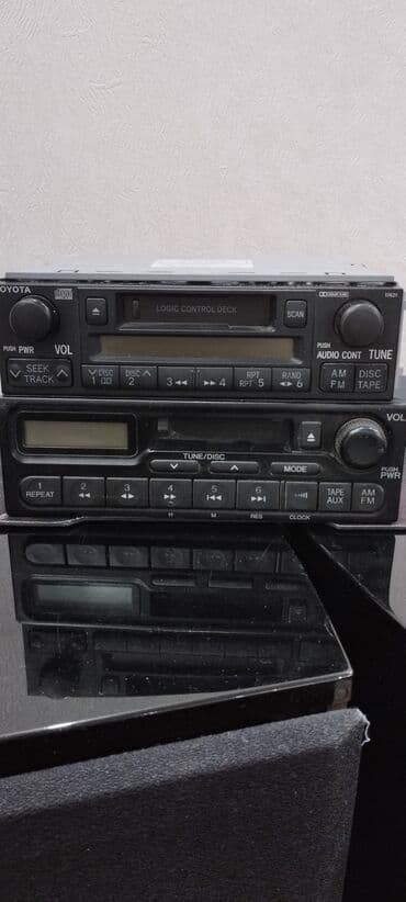 б у зарядное устройство для автомобильного аккумулятора: Продаю две автомагнитолы — 1