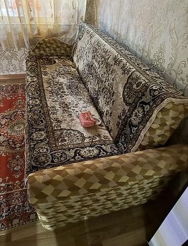 гарнитур б у: 40000
Б/у в Хорошем состоянии 
По поводу цен пишите в личку — 7