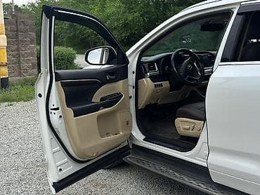 большие шины: Toyota Highlander: 2016 г., 3.5 л, Автомат, Бензин, Кроссовер — 10