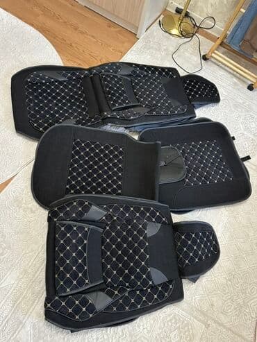 дом калесах: Чехлы Велюровые, цвет - Черный, Universal Seat cover — 1