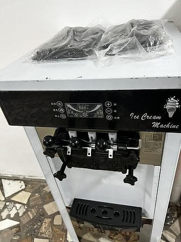 Профессиональная фризерная машина для мягкого мороженого (напольная) — 2