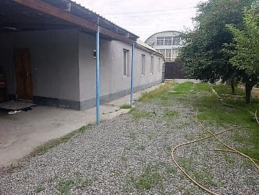 продажи квартиры: Продаётся жилой дом с закрытым двором и хозяйственными постройками. - — 2