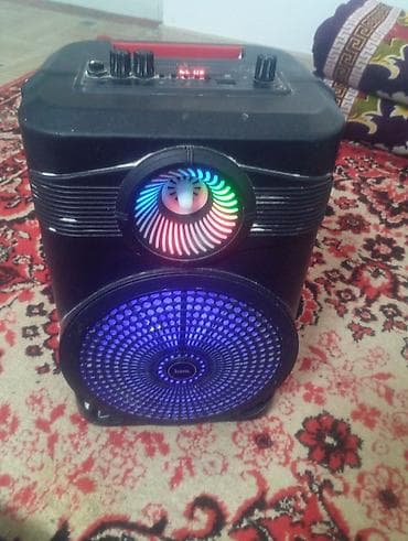 Продаю Bluetooth колонку 🔊Громкий звук, хороший басЕсть USB, AUX