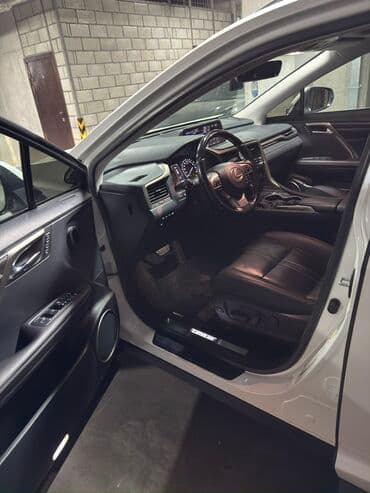 срочно продаю в связи с переездом: Lexus RX: 2019 г., 3.5 л, Автомат, Гибрид, Кроссовер — 8