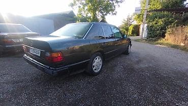 Mercedes-Benz E-Class: 1989 г., 2.3 л, Автомат, Бензин — 3