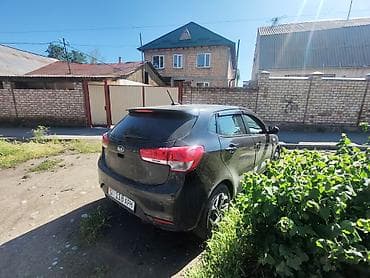 Унаа сатуу: Kia Rio: 2017 г., 1.6 л, Автомат, Бензин, Хетчбек — 4